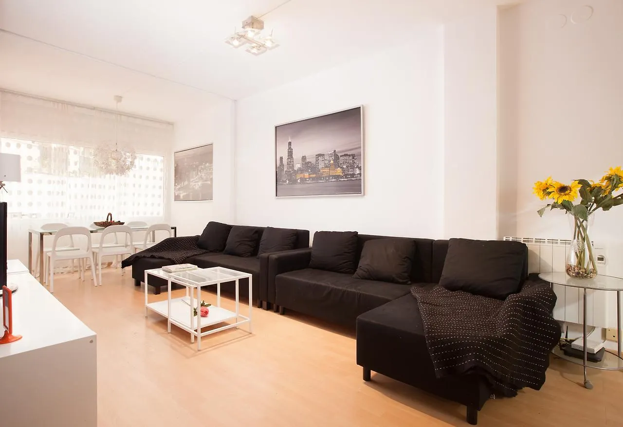 Spanish Siesta Barcelona Apartment
