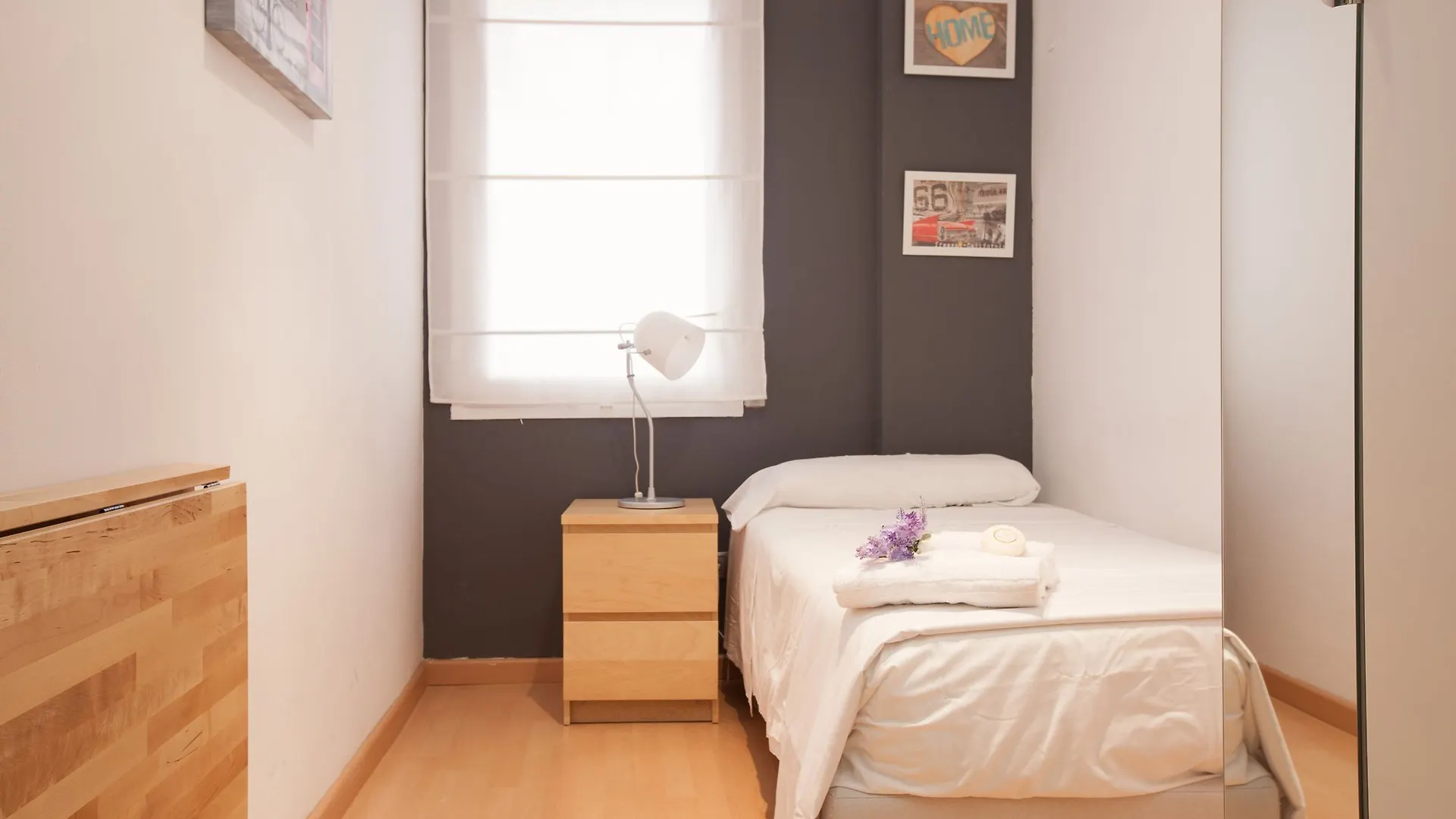 Spanish Siesta Barcelona Apartment